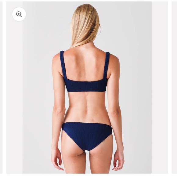 Hunza G Bikini - Picture 5 of 6